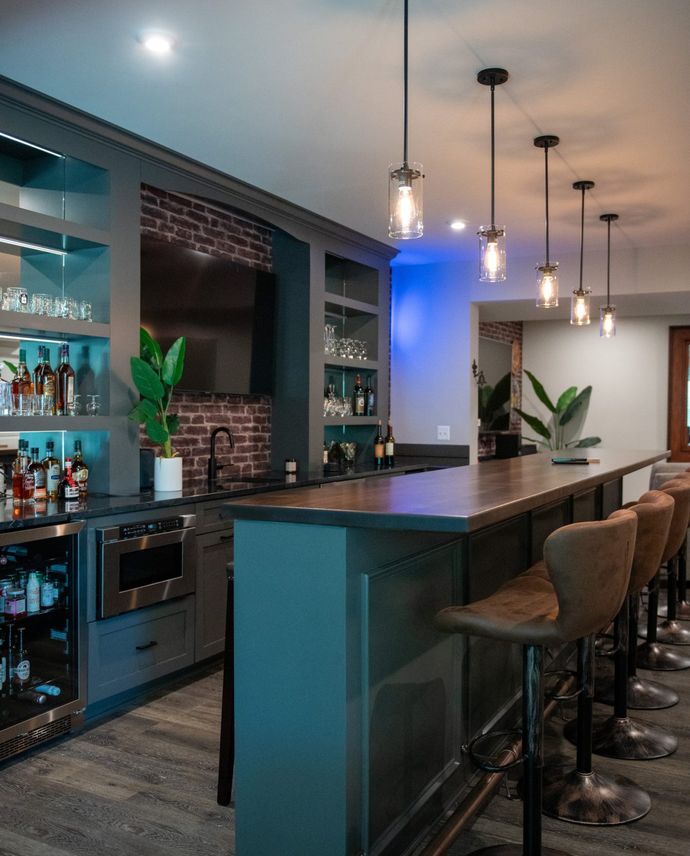 5 o'clock custom woodwork bar